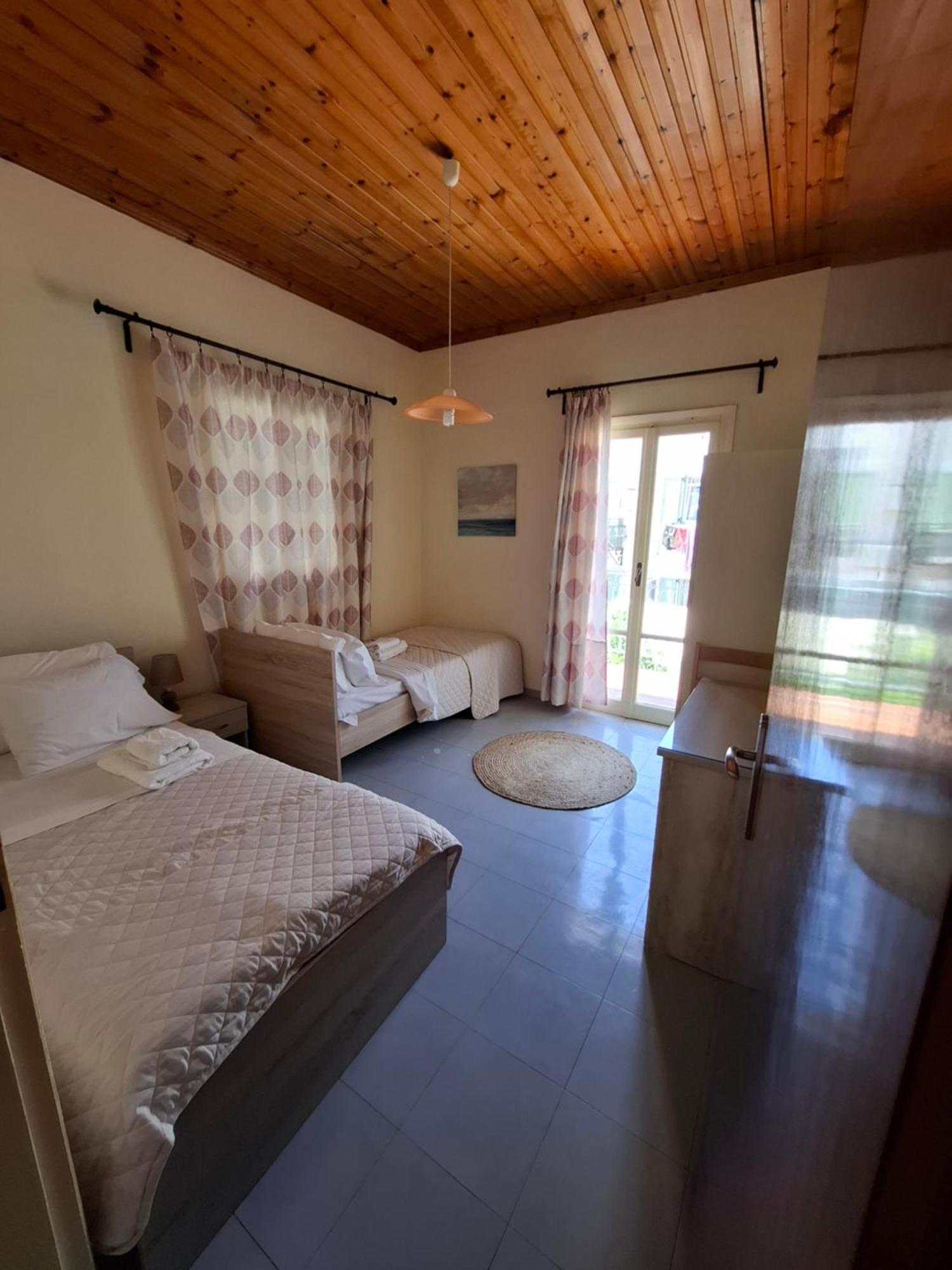 Old Harbor Apartments سبيتسيس المظهر الخارجي الصورة