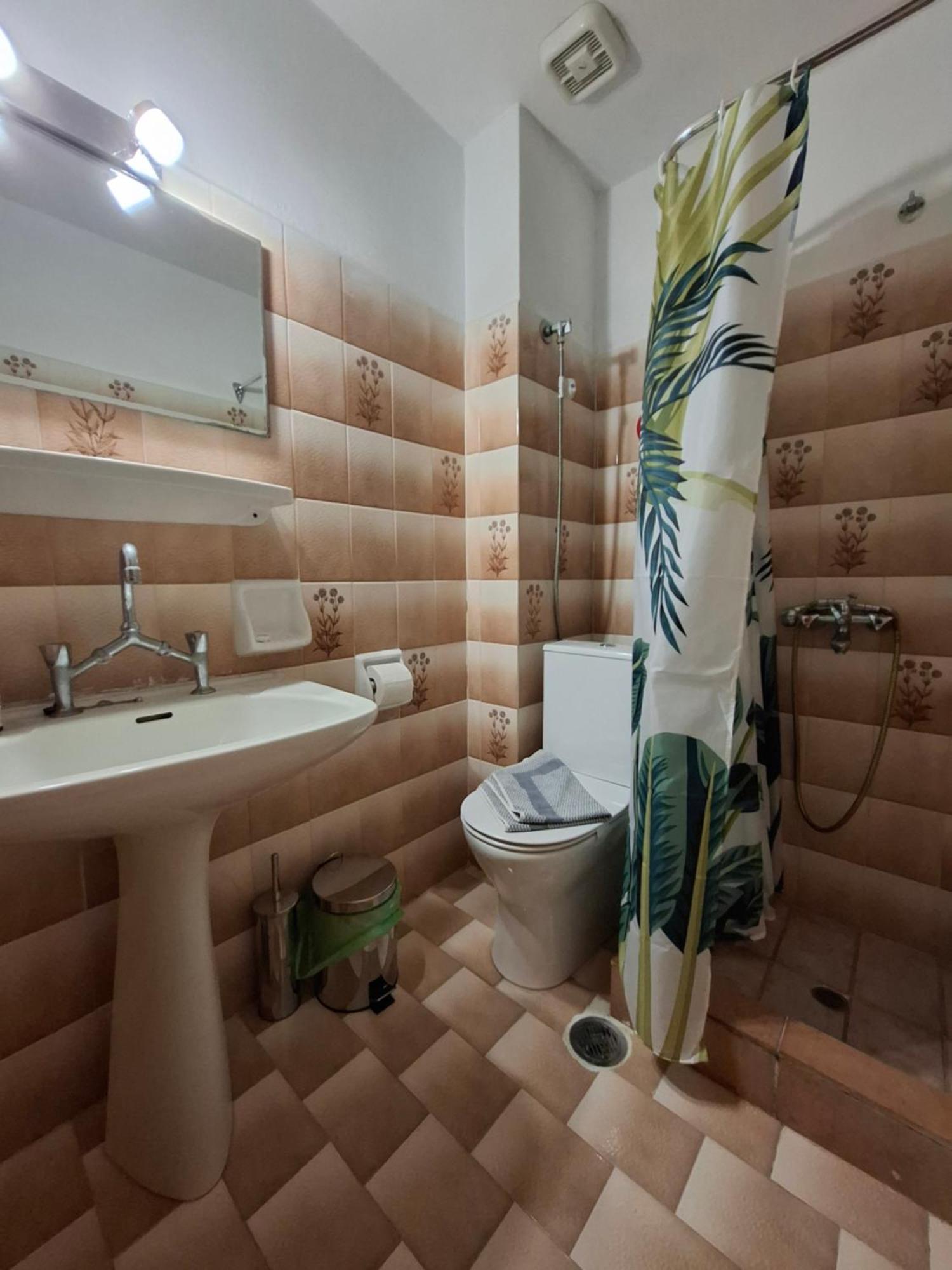 Old Harbor Apartments سبيتسيس المظهر الخارجي الصورة
