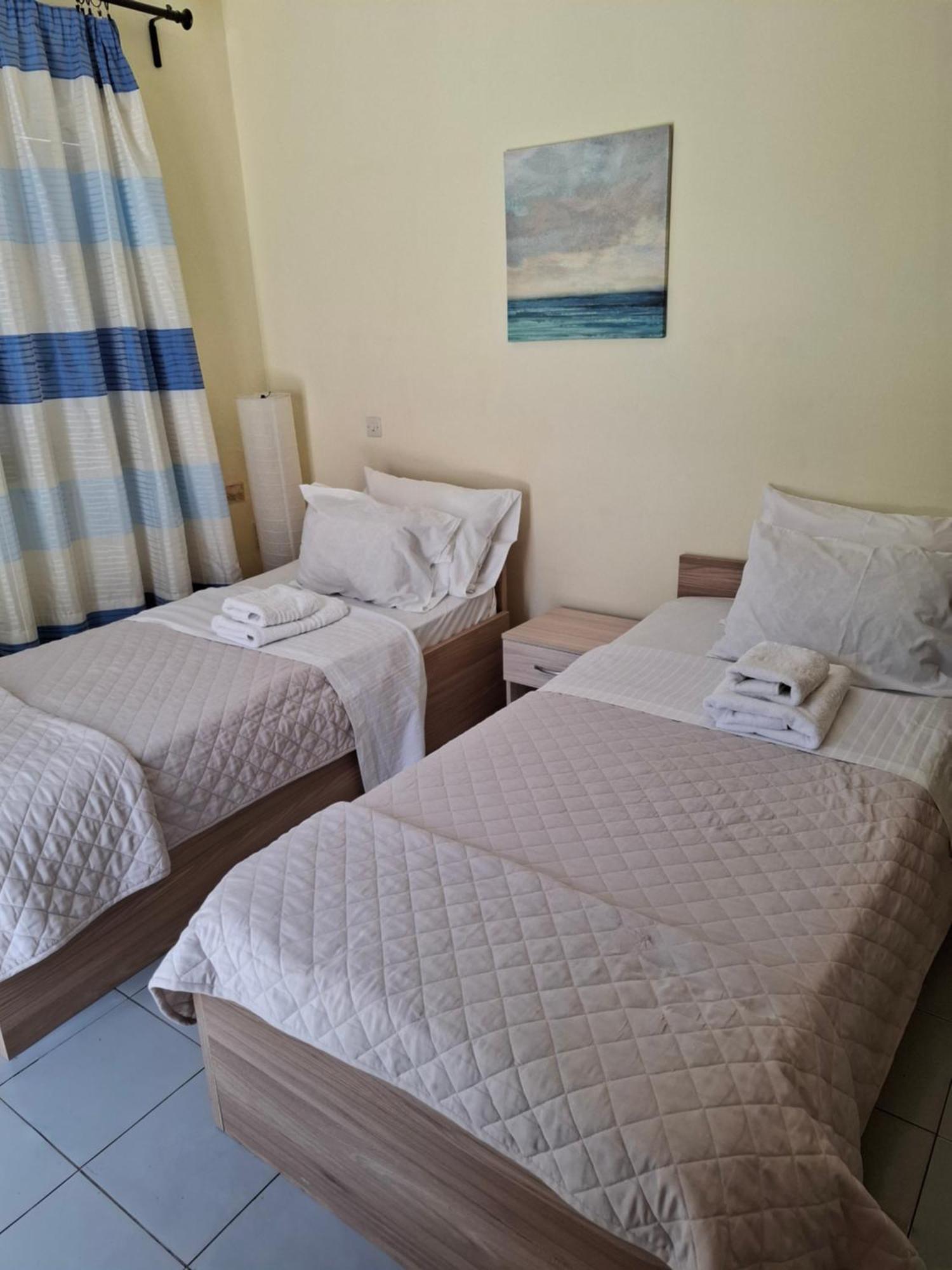 Old Harbor Apartments سبيتسيس المظهر الخارجي الصورة