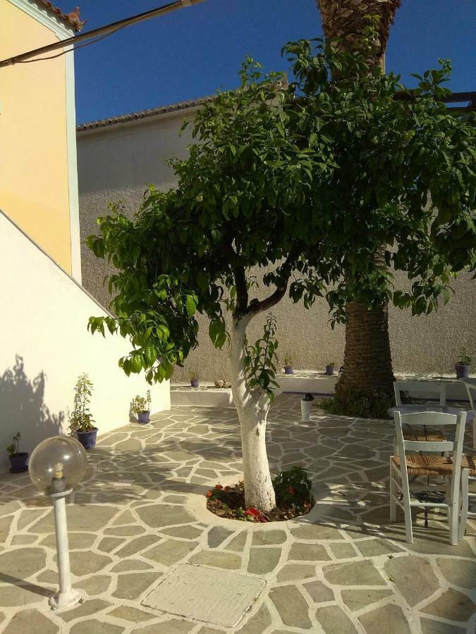 Old Harbor Apartments سبيتسيس المظهر الخارجي الصورة