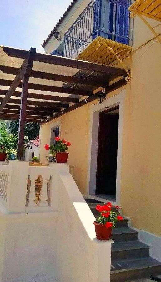 Old Harbor Apartments سبيتسيس المظهر الخارجي الصورة